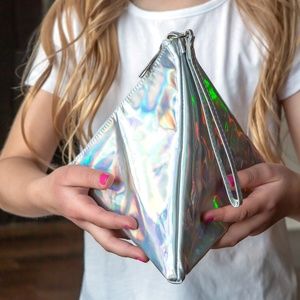 NWT Holographic Pyramid Purse with Zipper and Strap